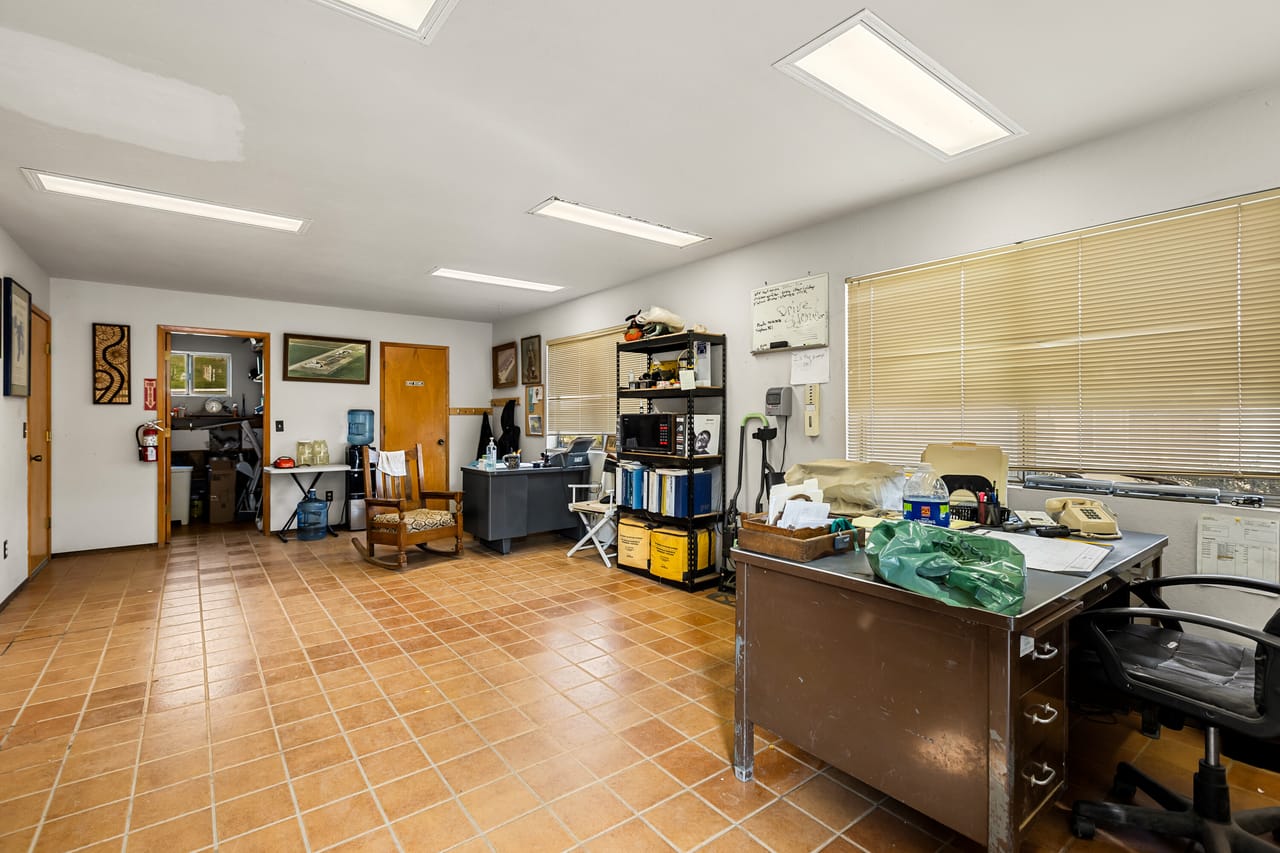 Listing Image 22