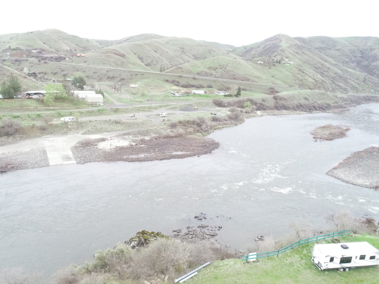 Buildable lot on the Salmon River