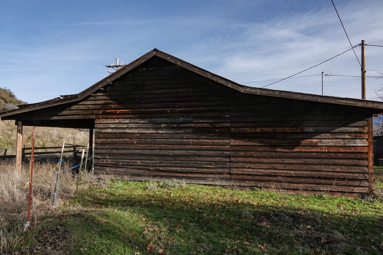 Listing Image 79