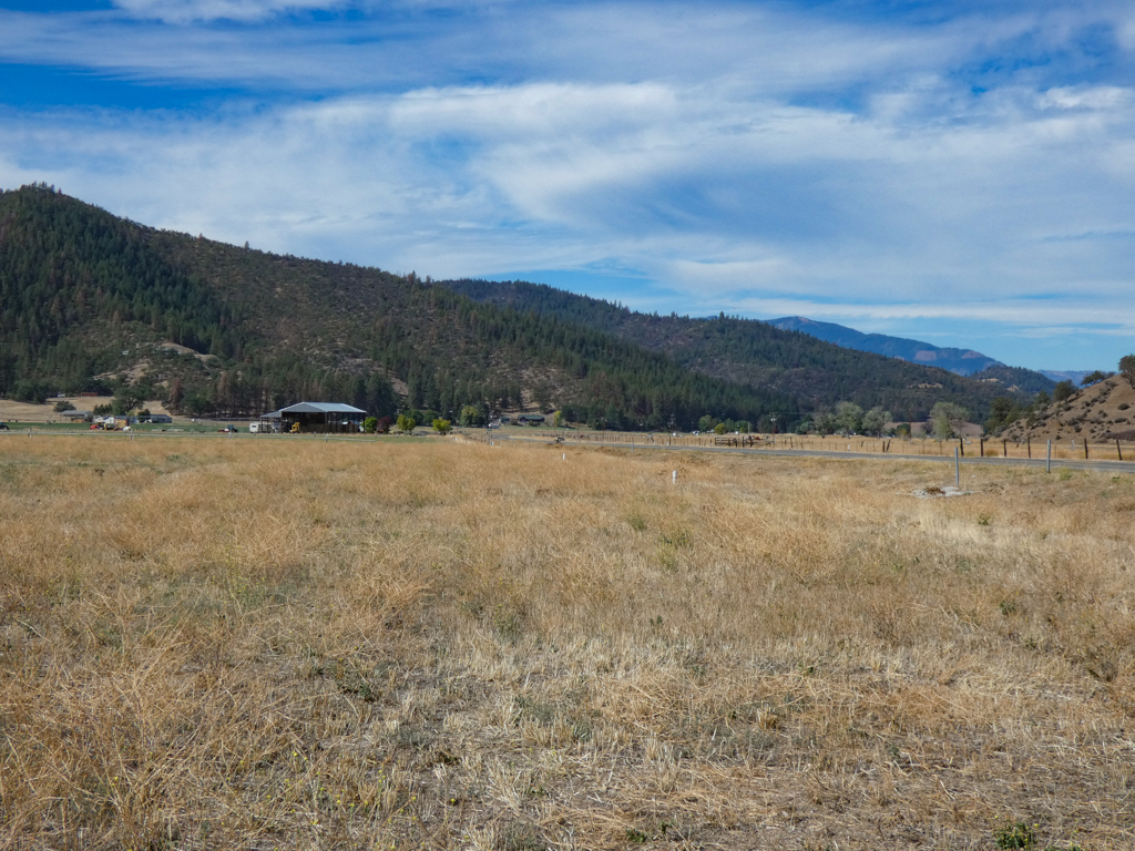 North Scott Valley acreage