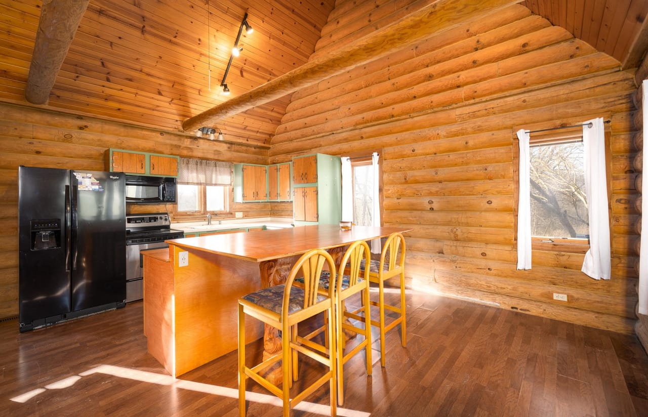 Listing Image 8