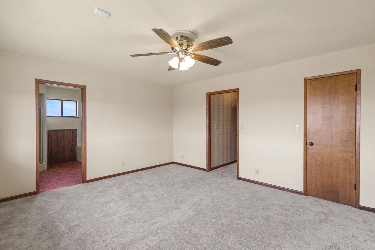 Listing Image 56