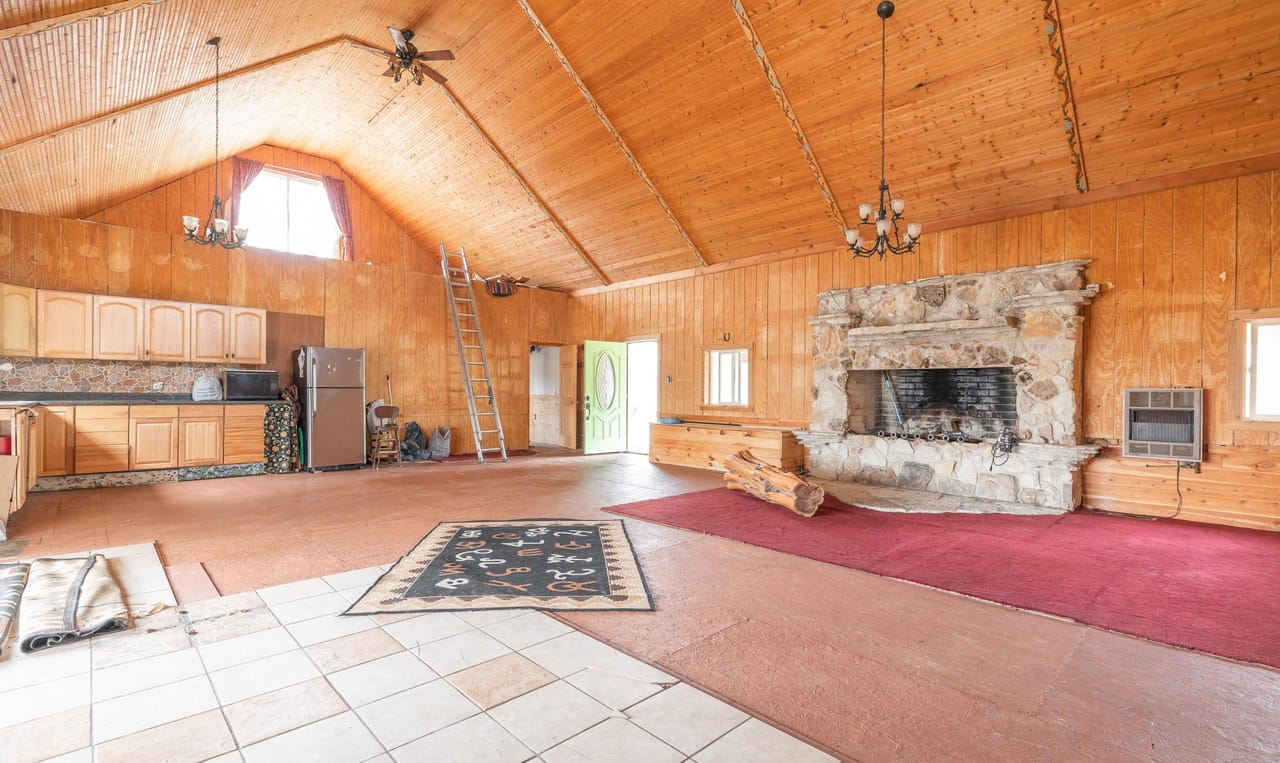 Listing Image 21