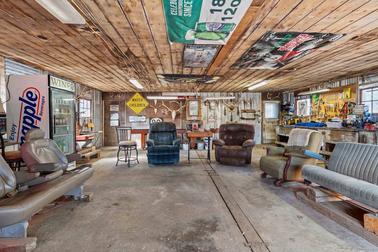 Listing Image 24