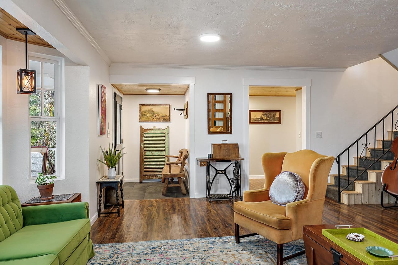 Listing Image 83