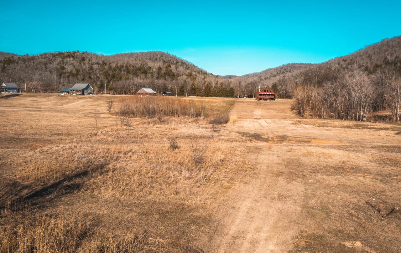 Listing Image 12