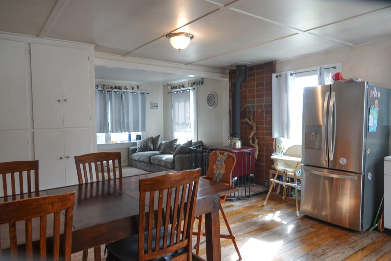 Listing Image 12
