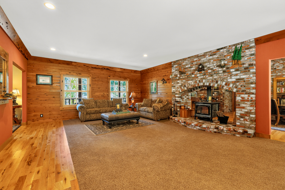 Listing Image 24