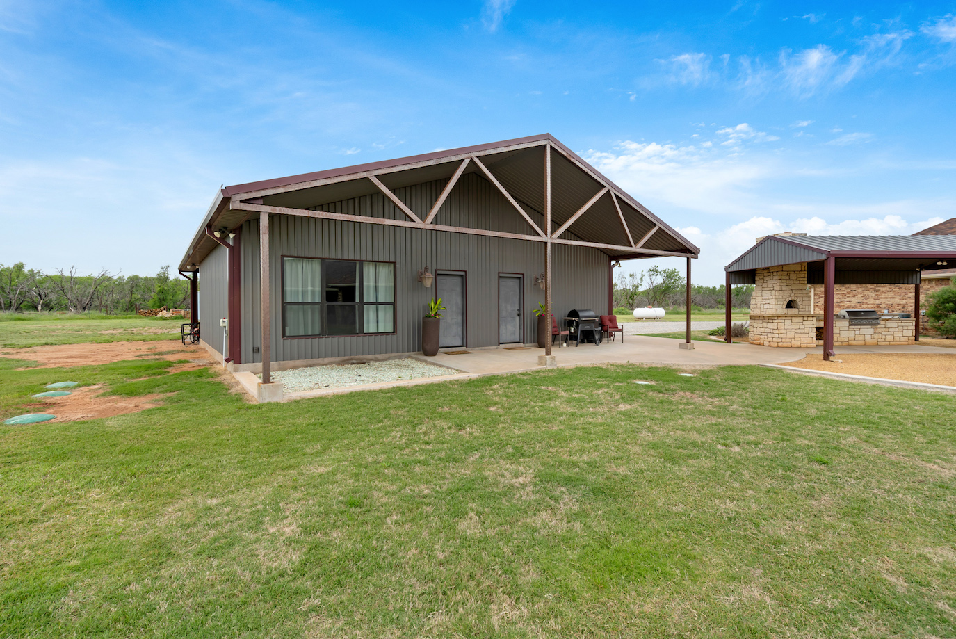 Listing Image 40