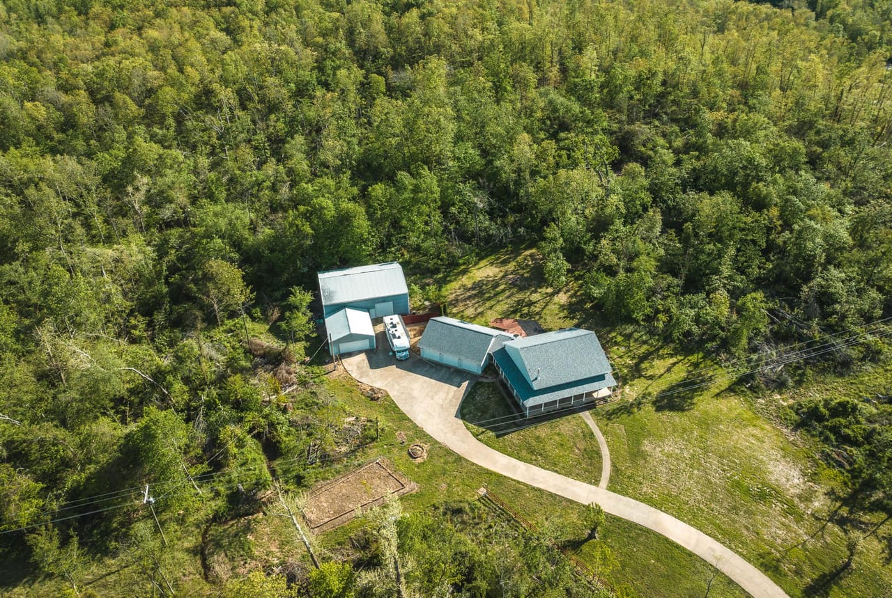 Listing Image 9