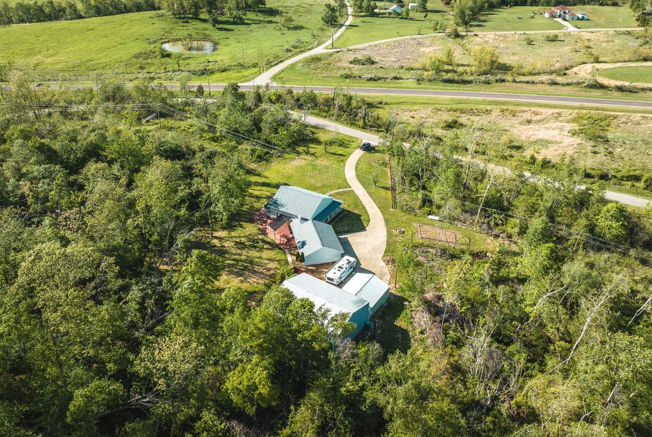 Listing Image 12