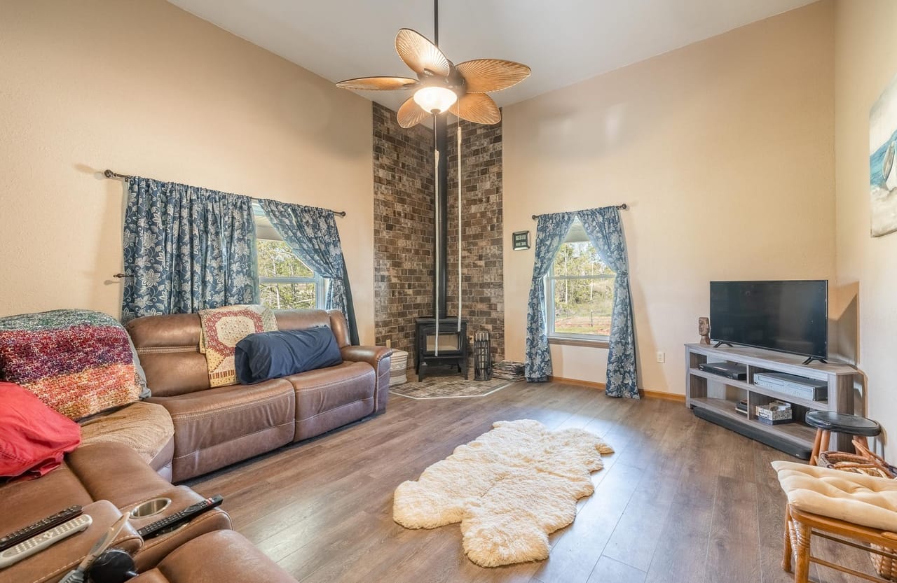 Listing Image 13
