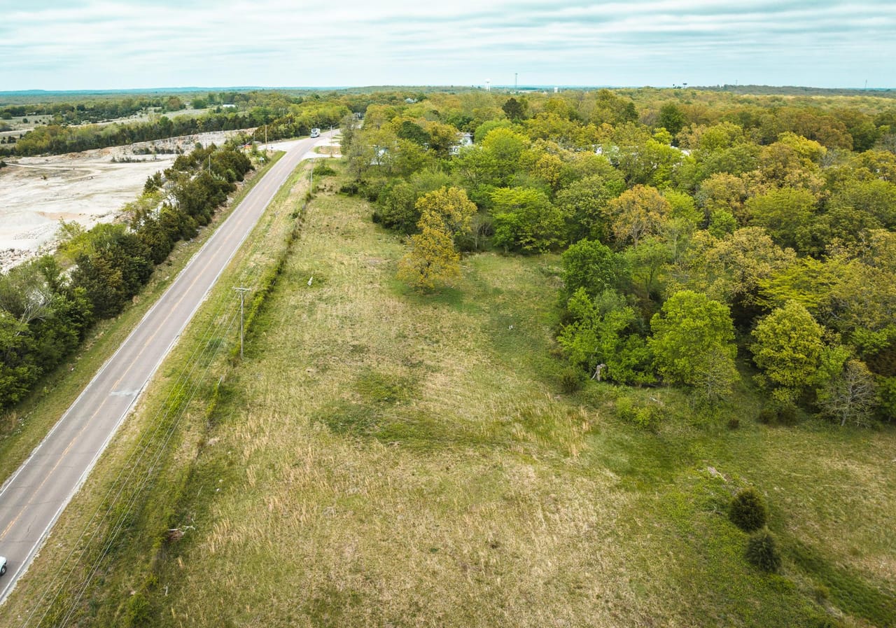 Listing Image 64