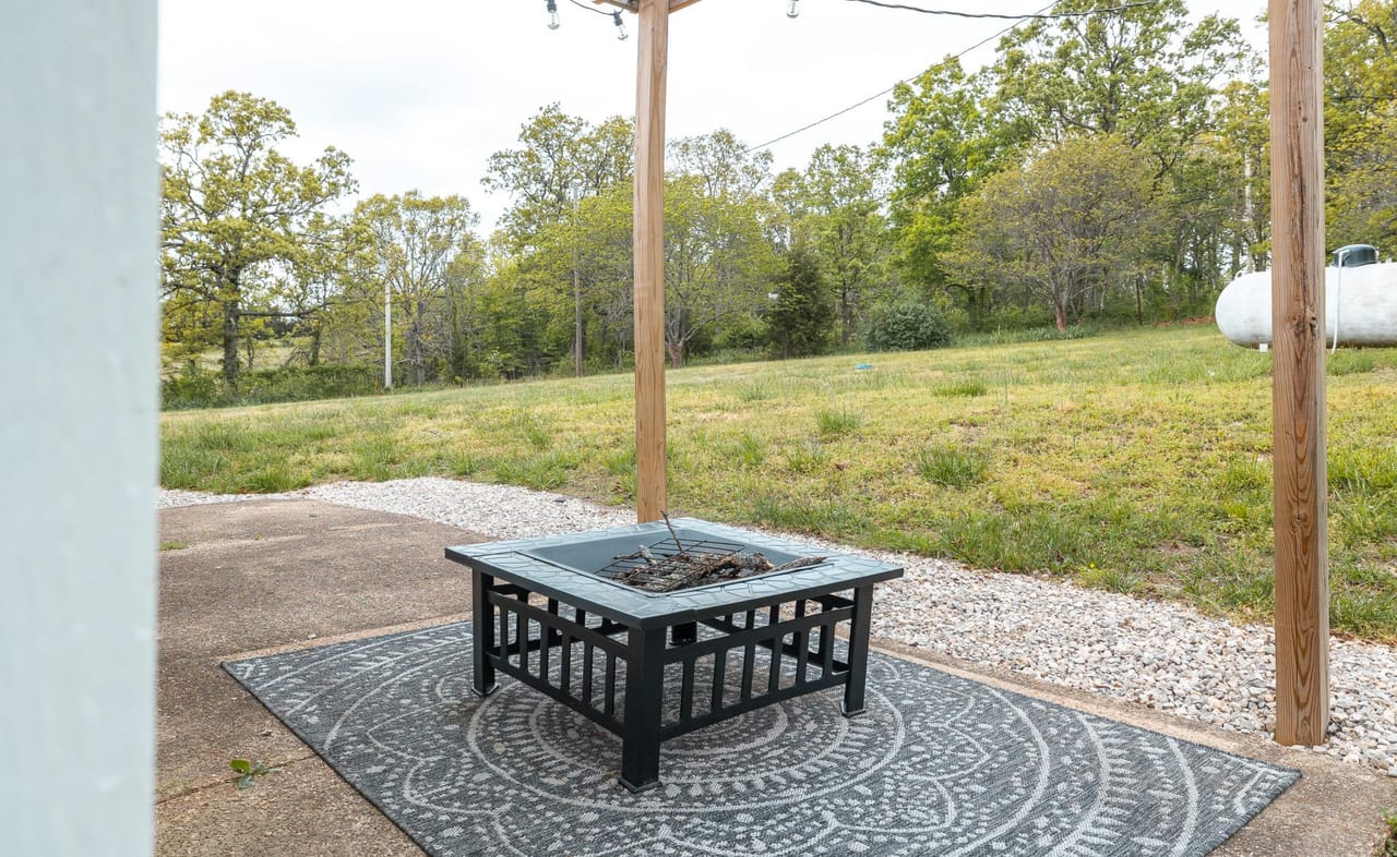Listing Image 8