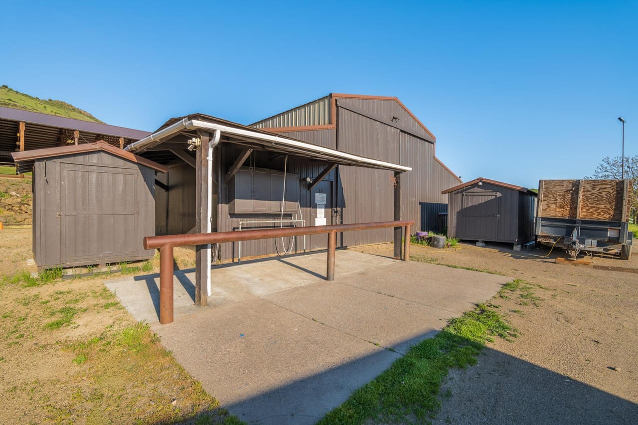 Listing Image 72