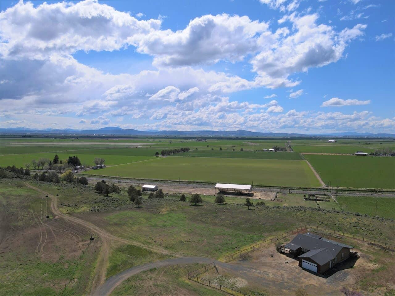 Listing Image 79
