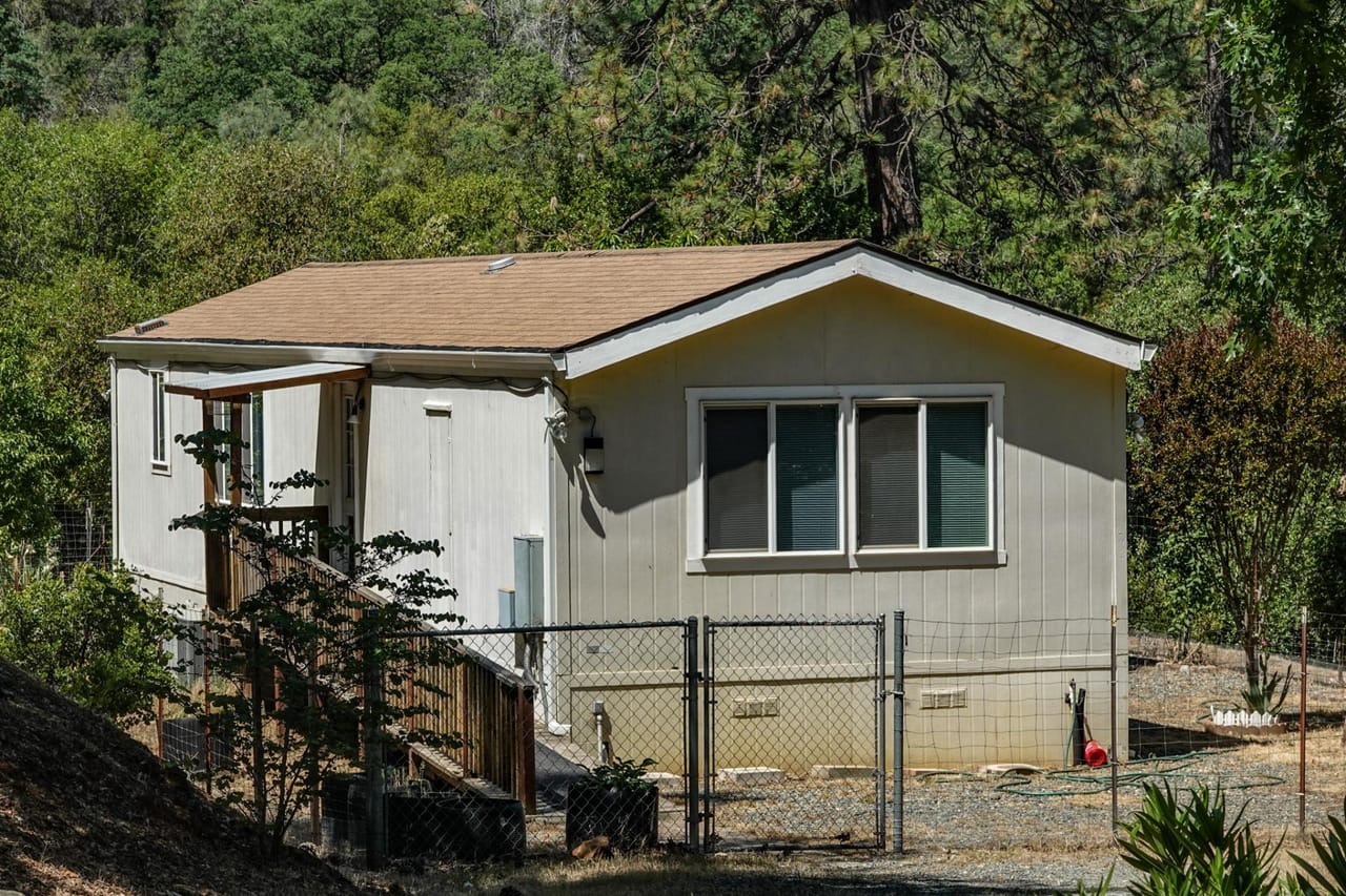 Listing Image 48