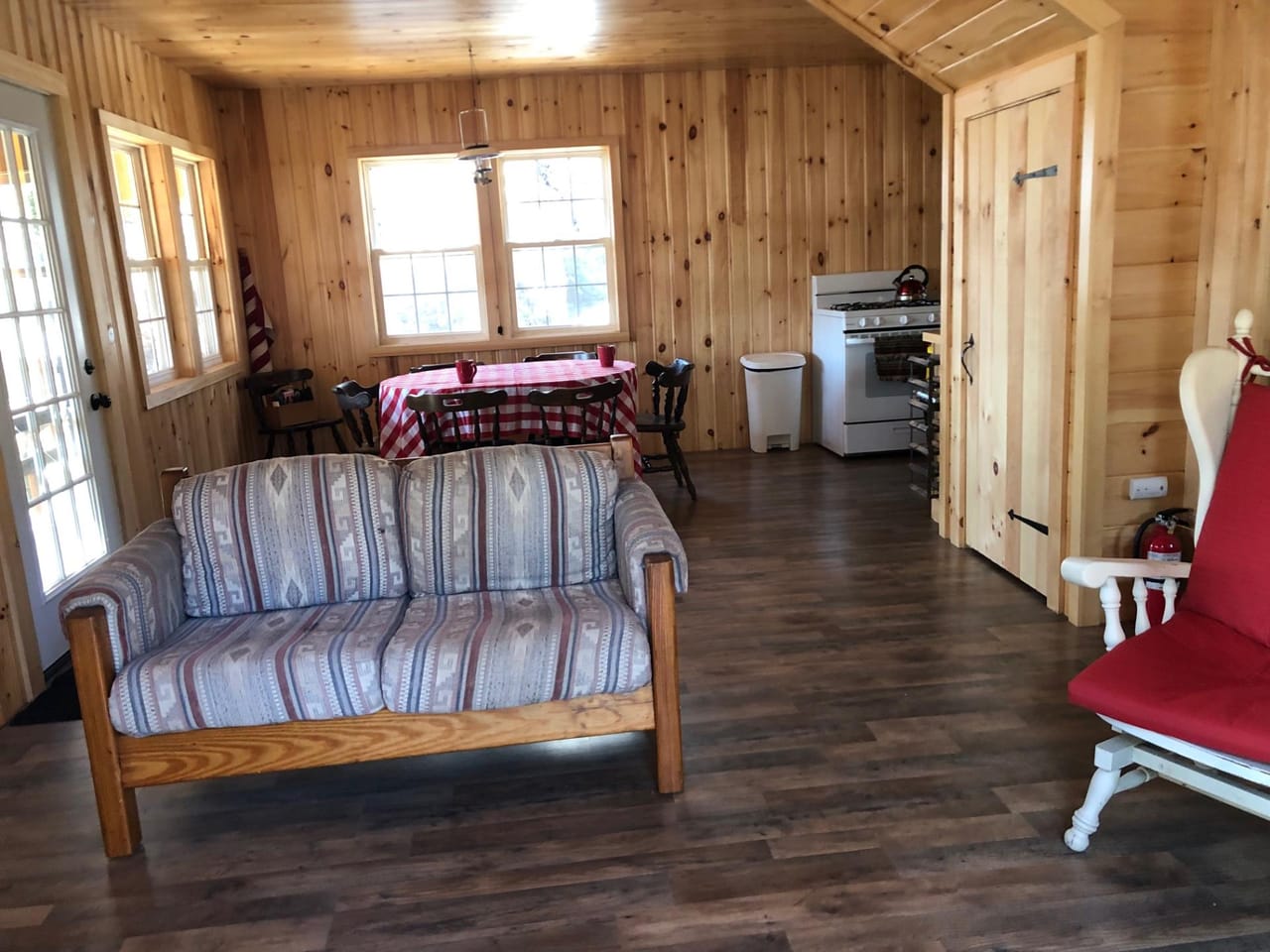 Listing Image 12