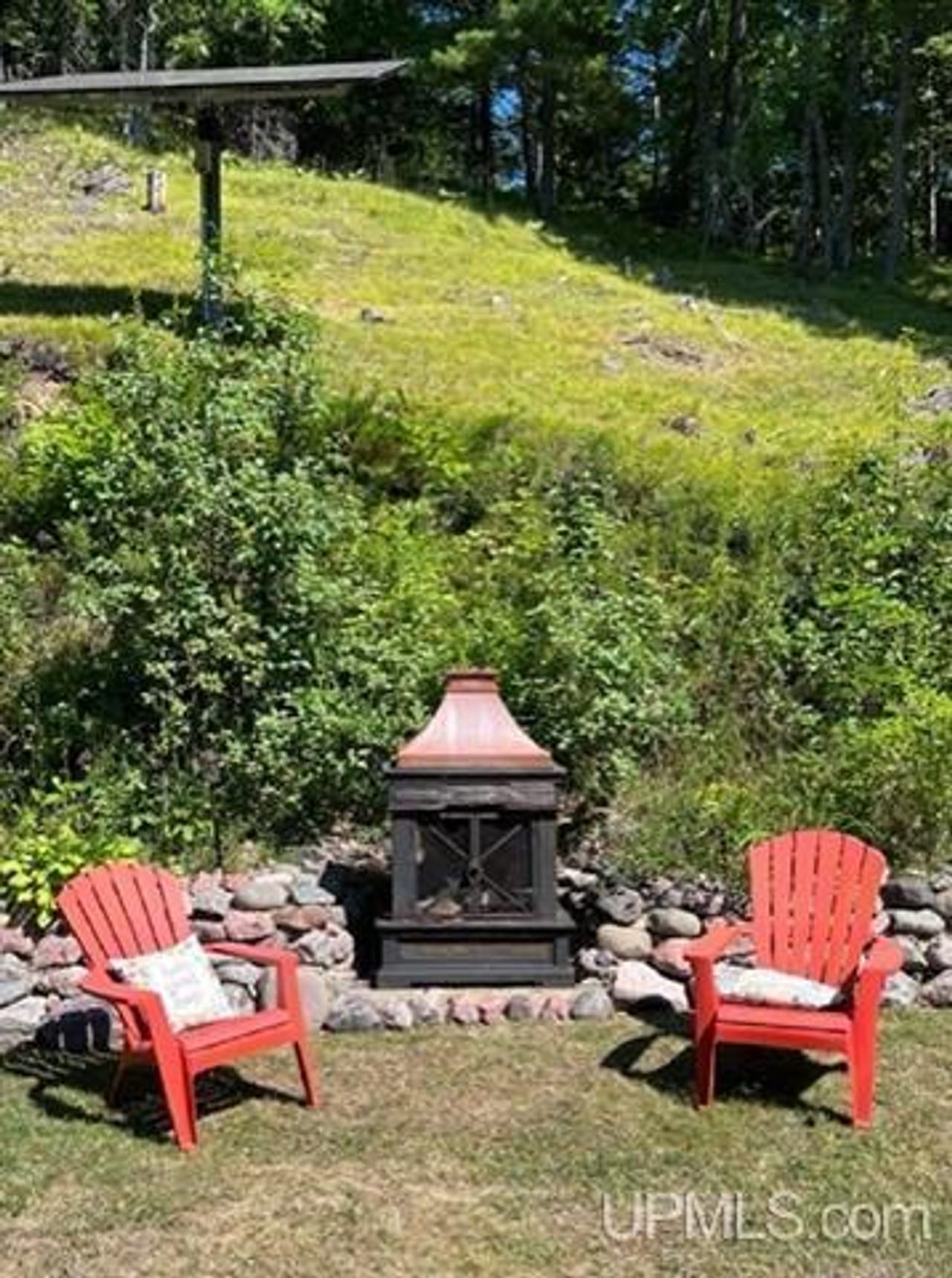 Beautiful Remote Lake Home 50088597