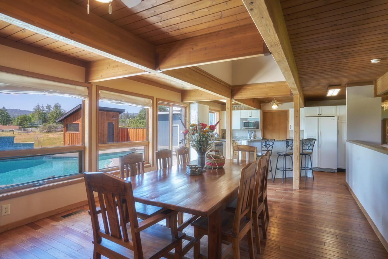 Listing Image 80