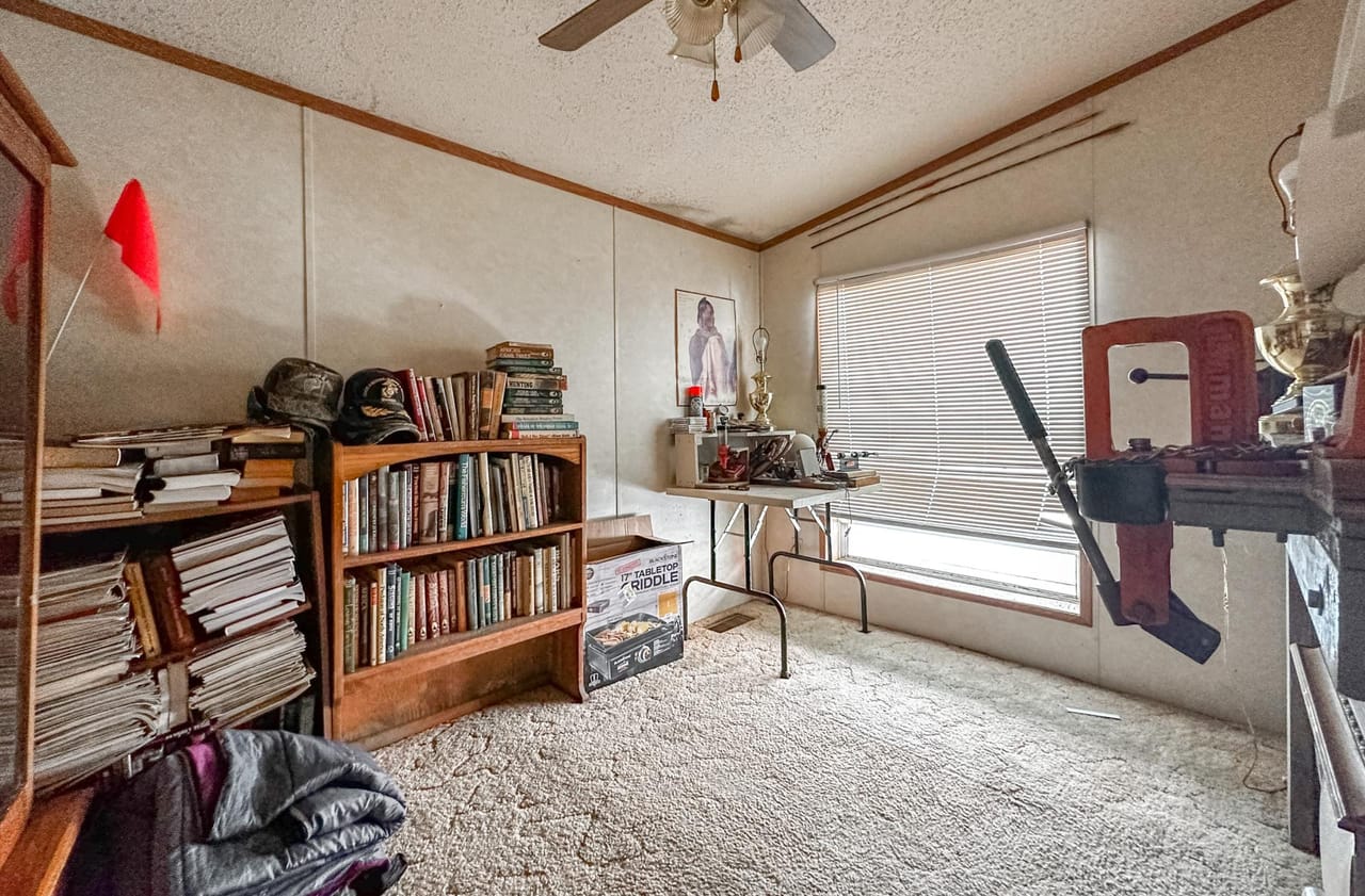 Listing Image 14