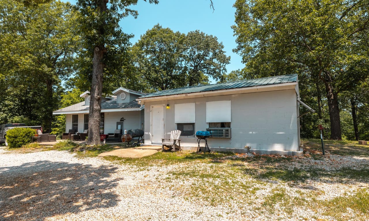 Listing Image 24