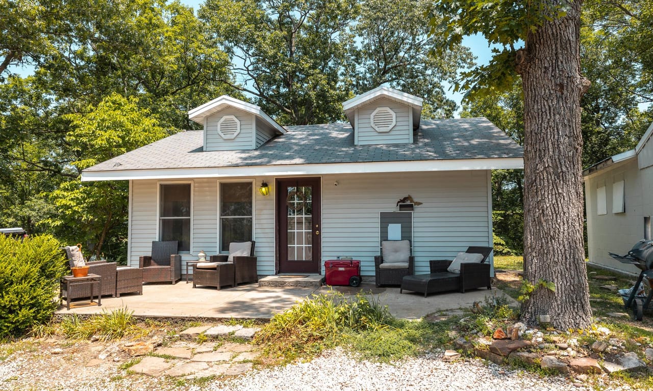 Listing Image 79