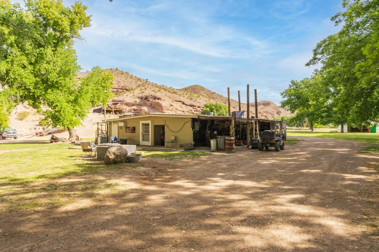 Listing Image 42