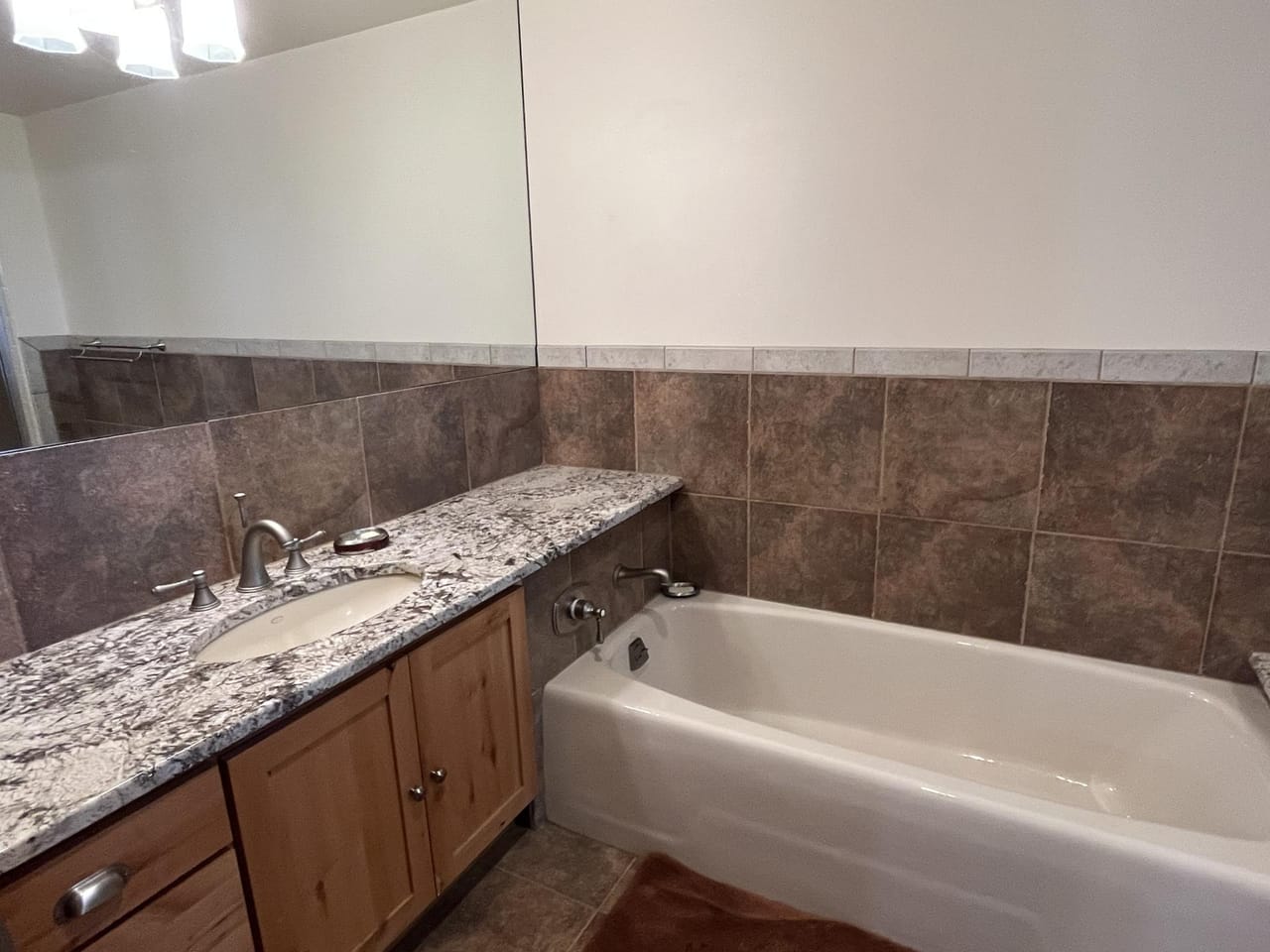 Listing Image 80
