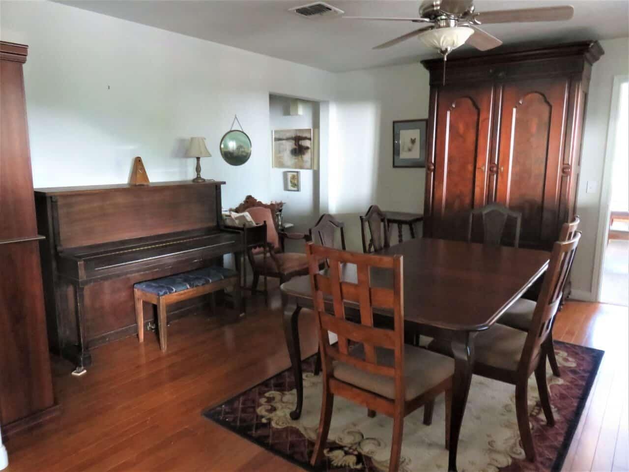Listing Image 43