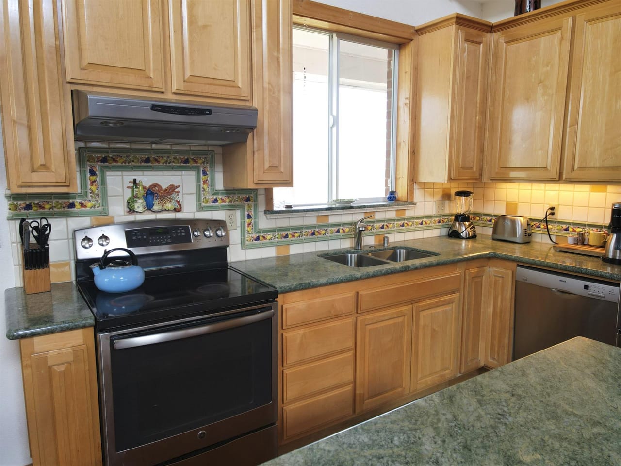 Listing Image 14