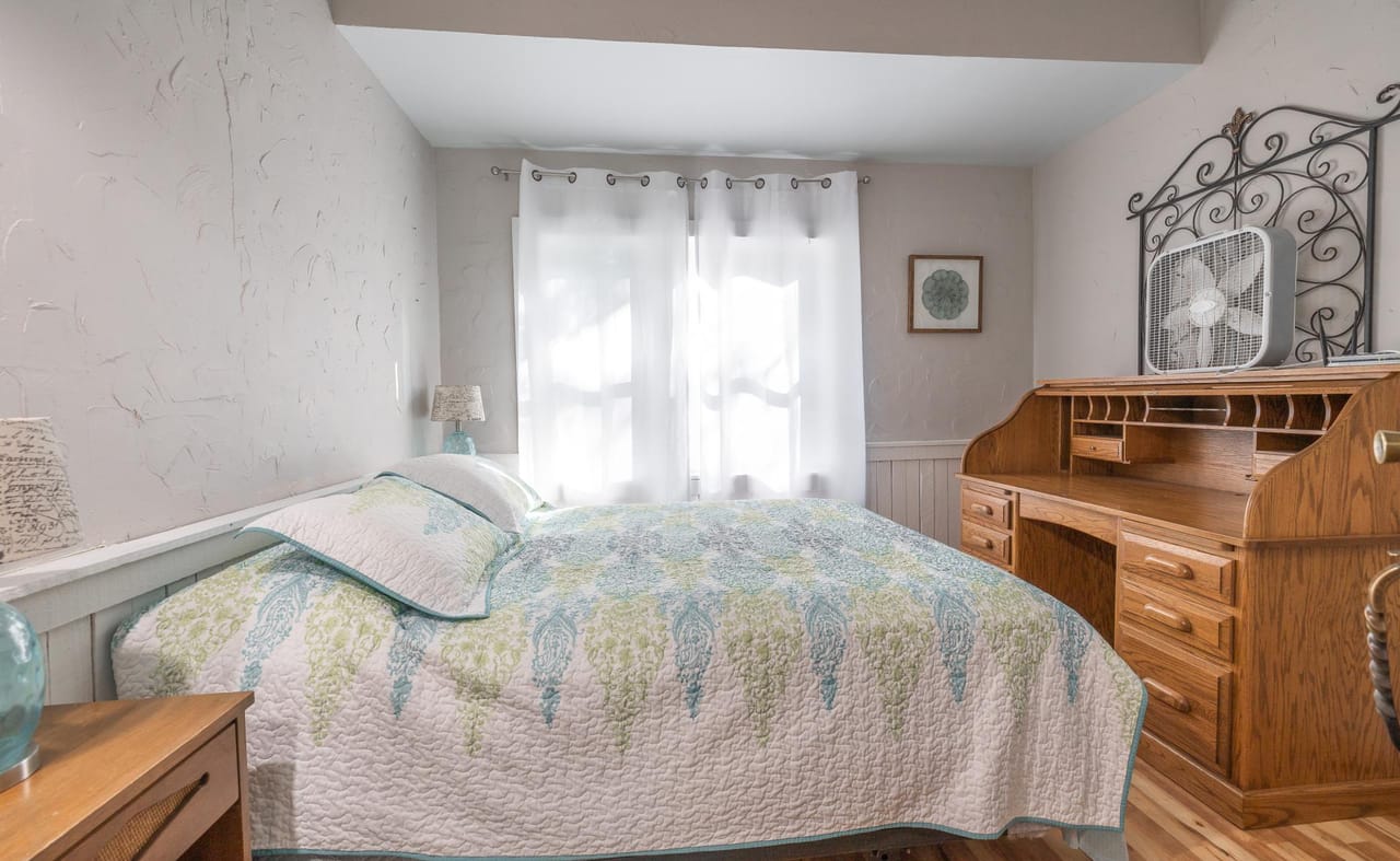 Listing Image 7