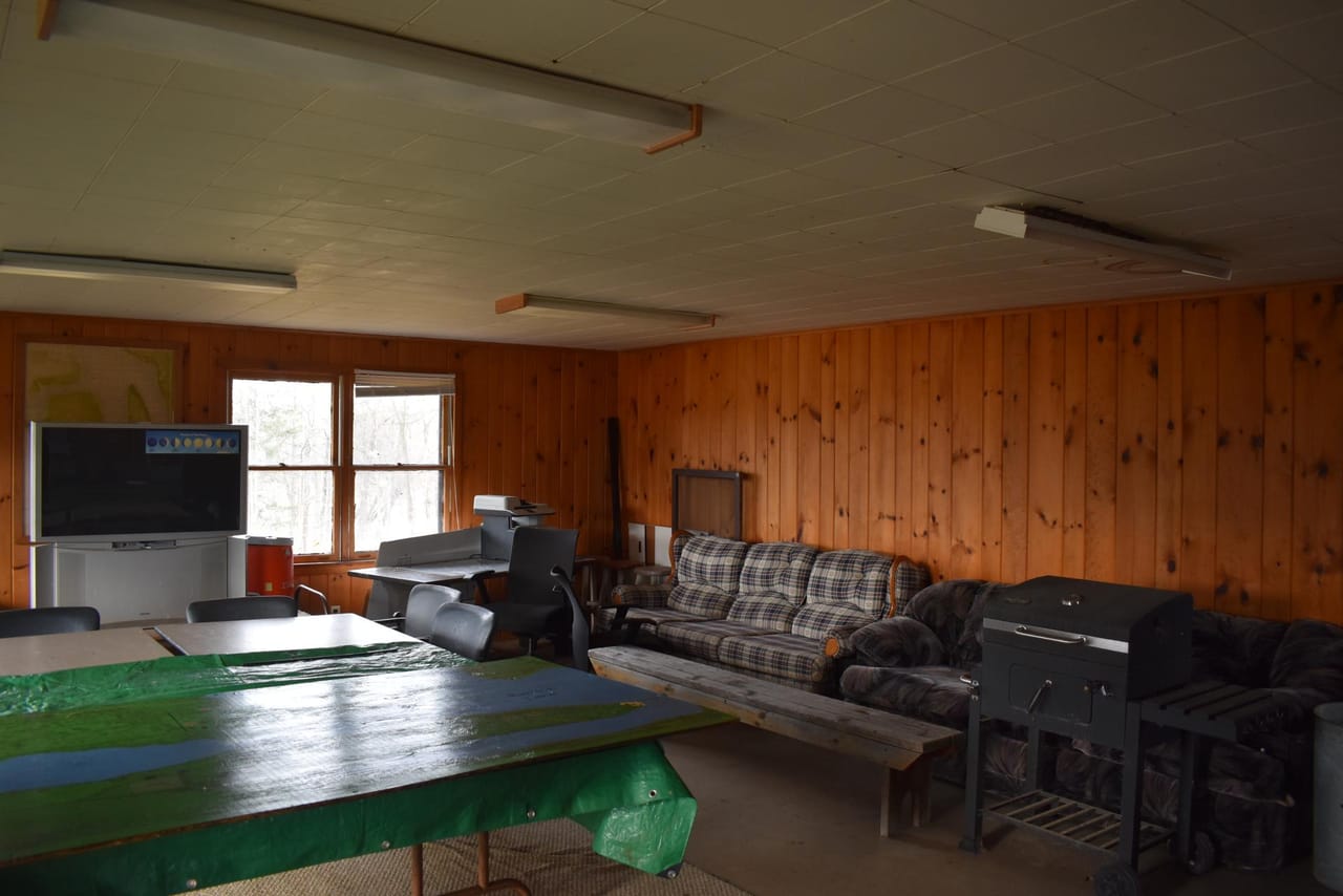 Listing Image 6