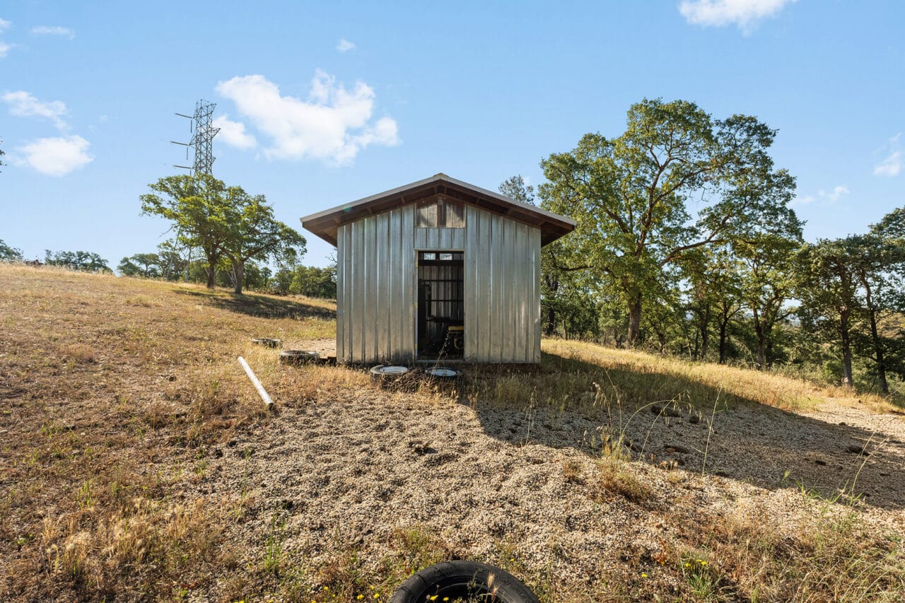 Listing Image 79