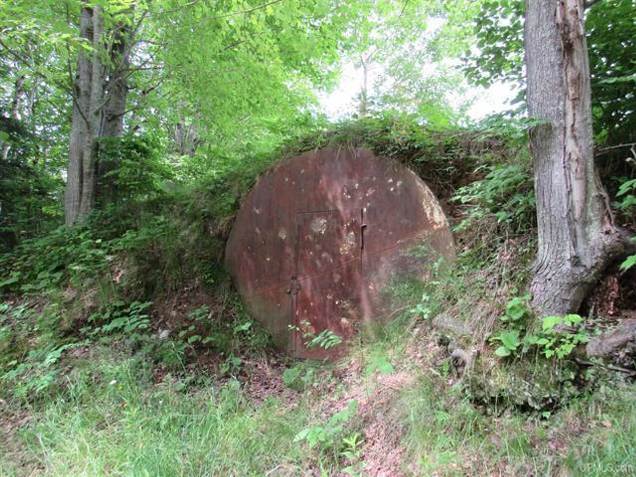 Listing Image 40