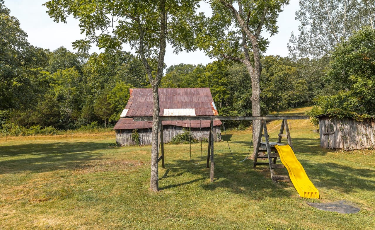 Listing Image 9