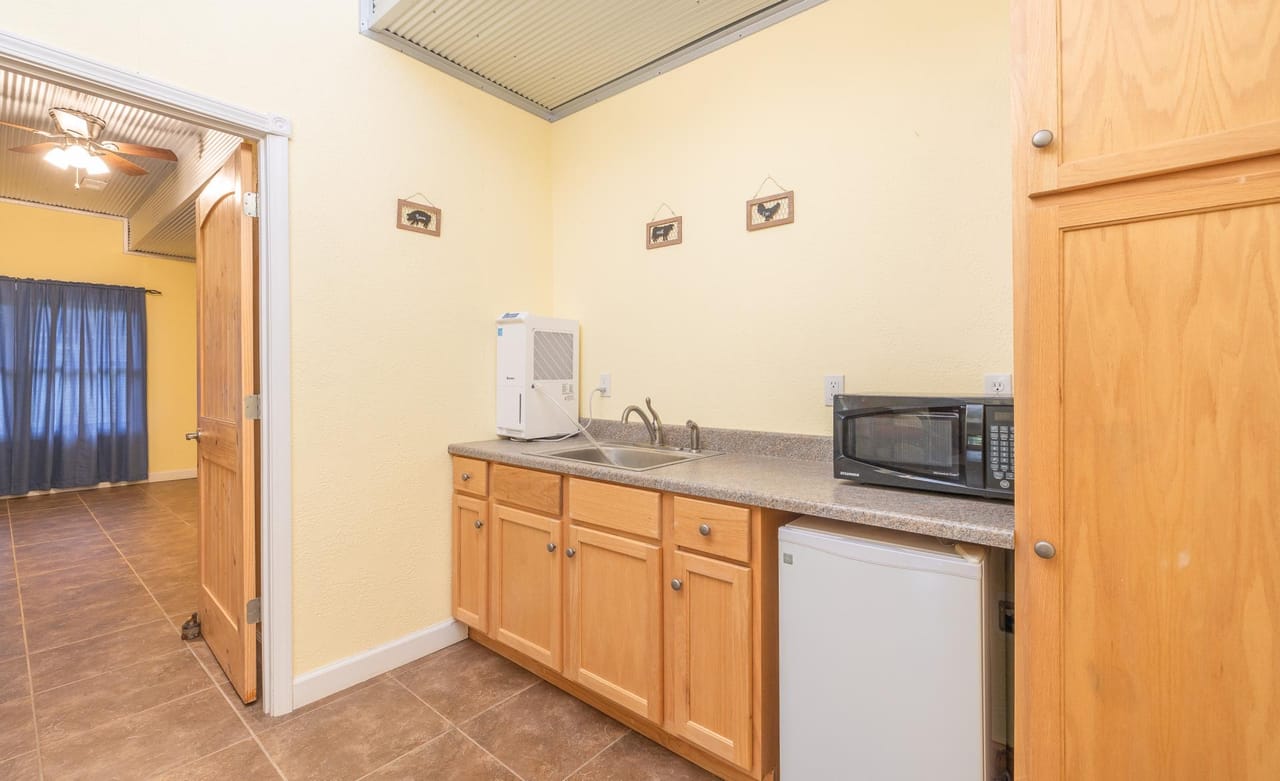 Listing Image 56