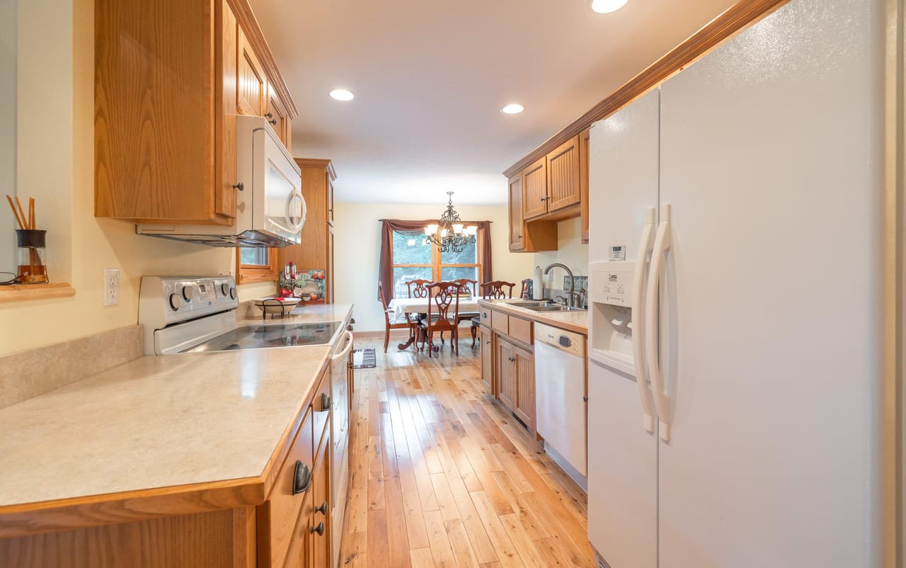 Listing Image 59