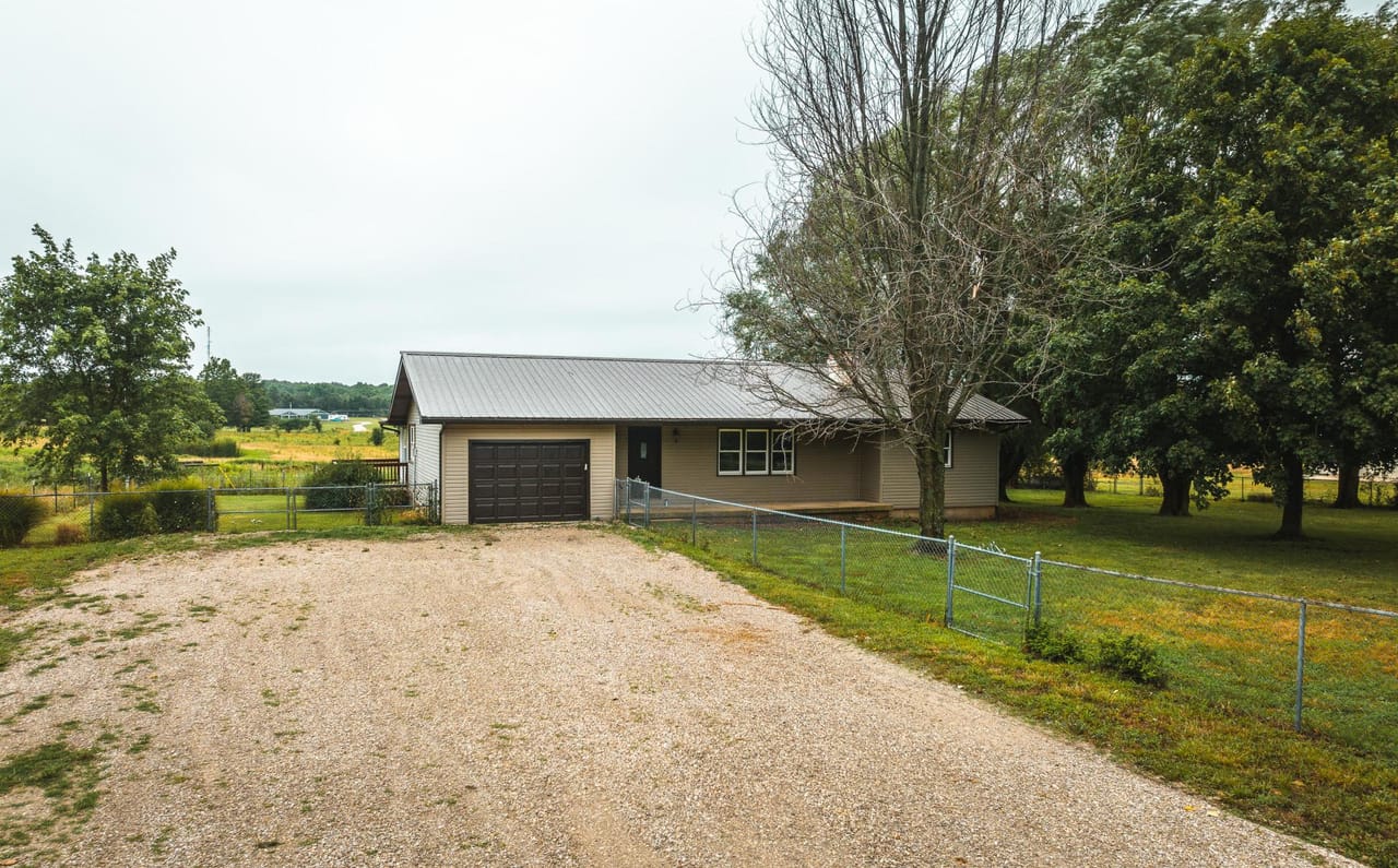 Listing Image 42