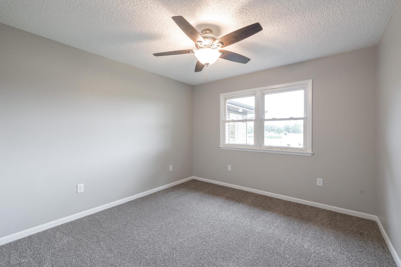 Listing Image 52