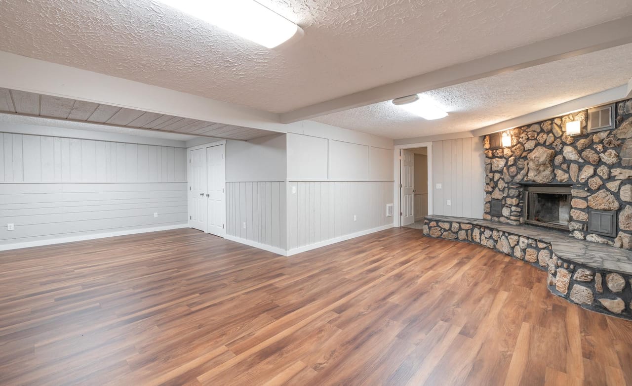 Listing Image 58