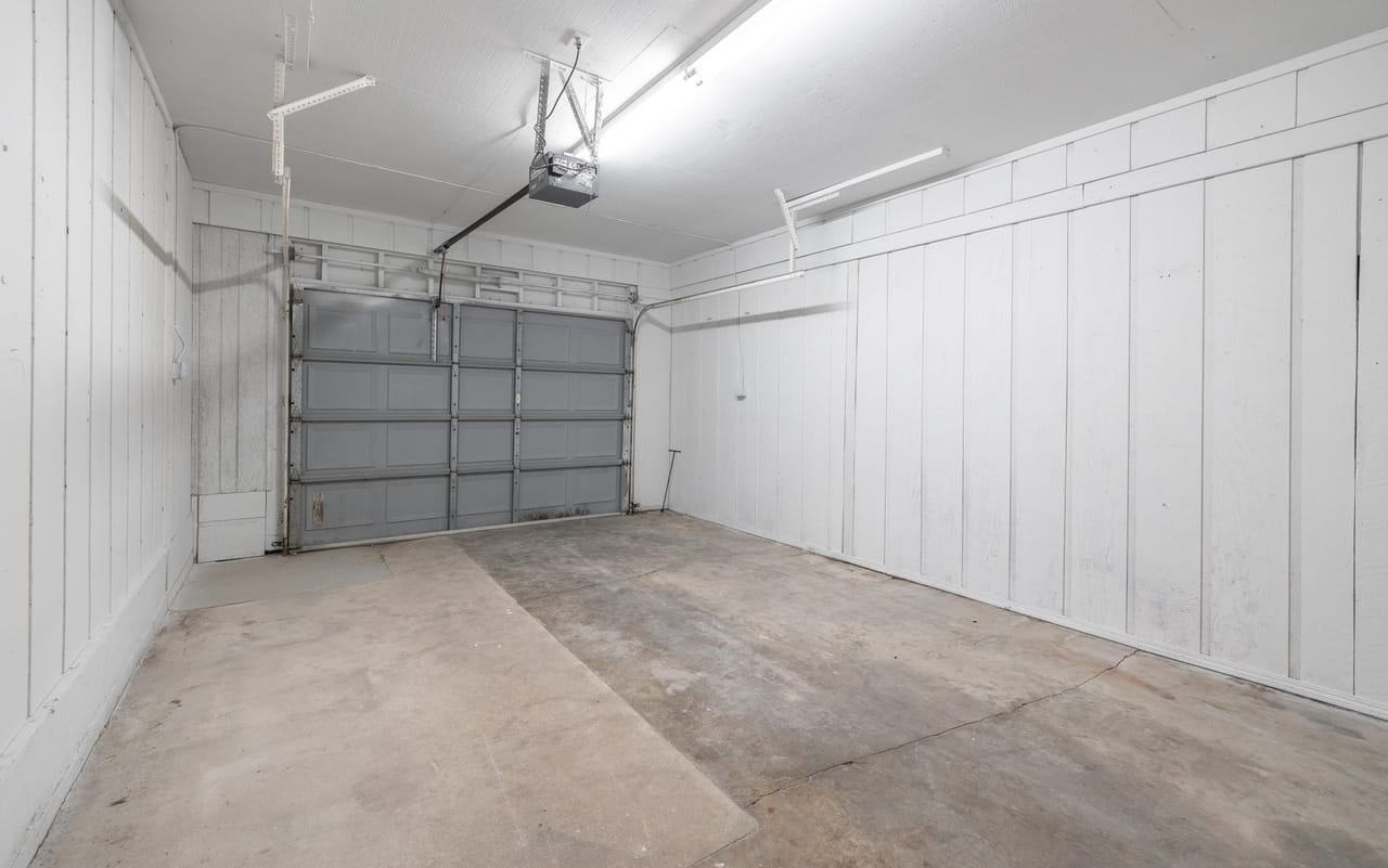 Listing Image 38