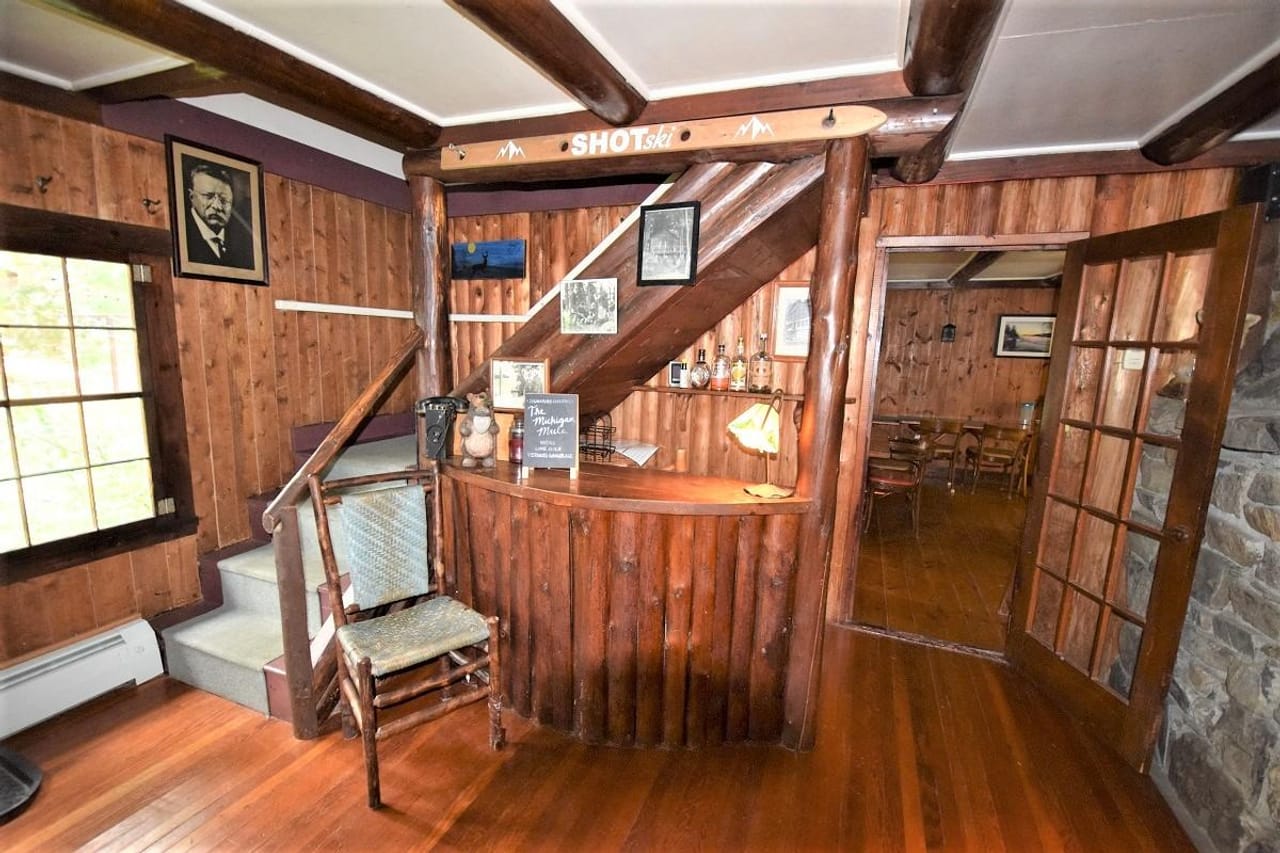 Listing Image 10