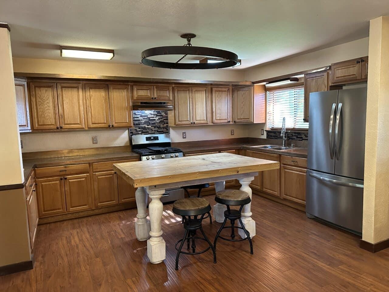 Listing Image 16