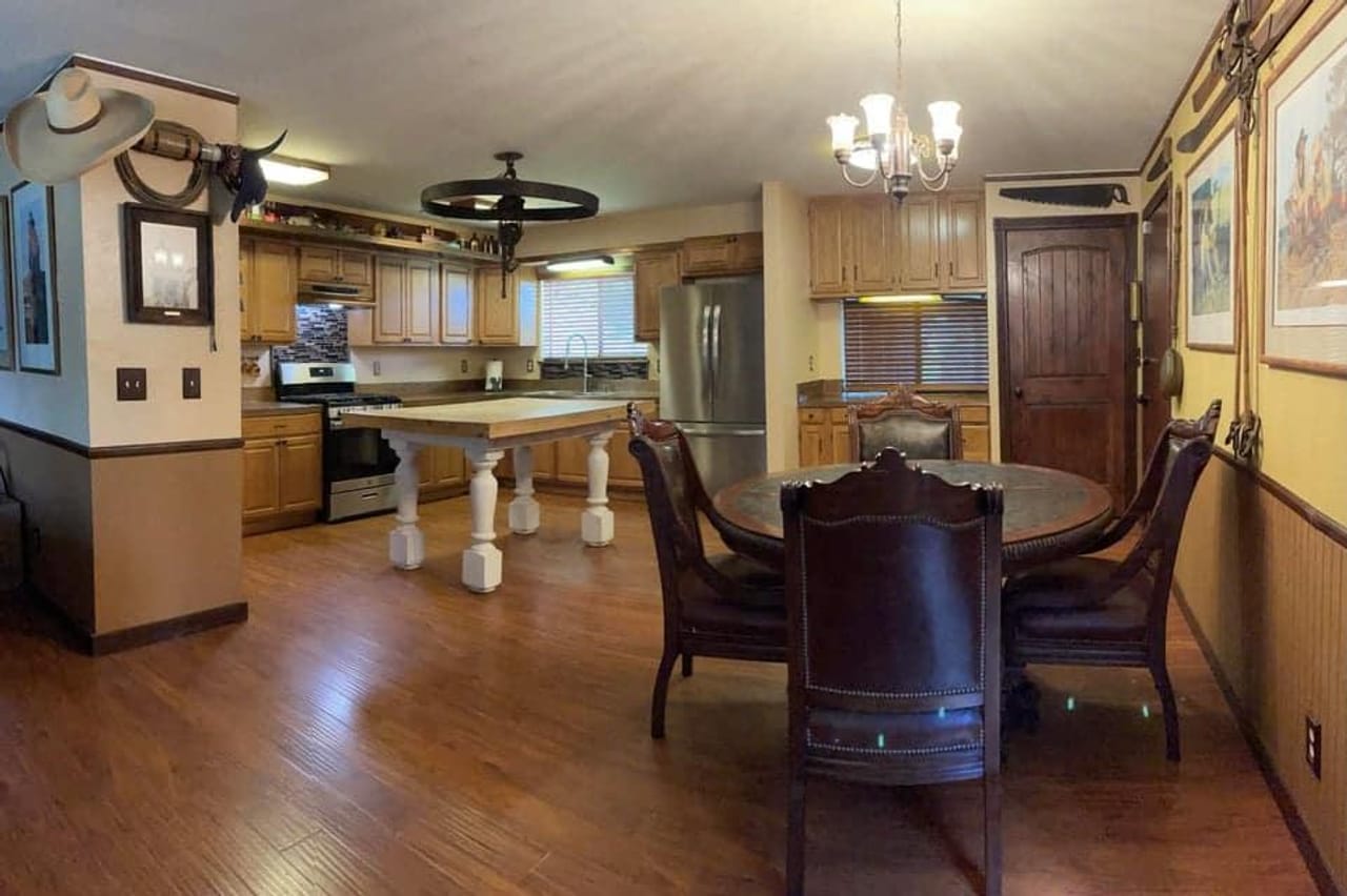 Listing Image 22