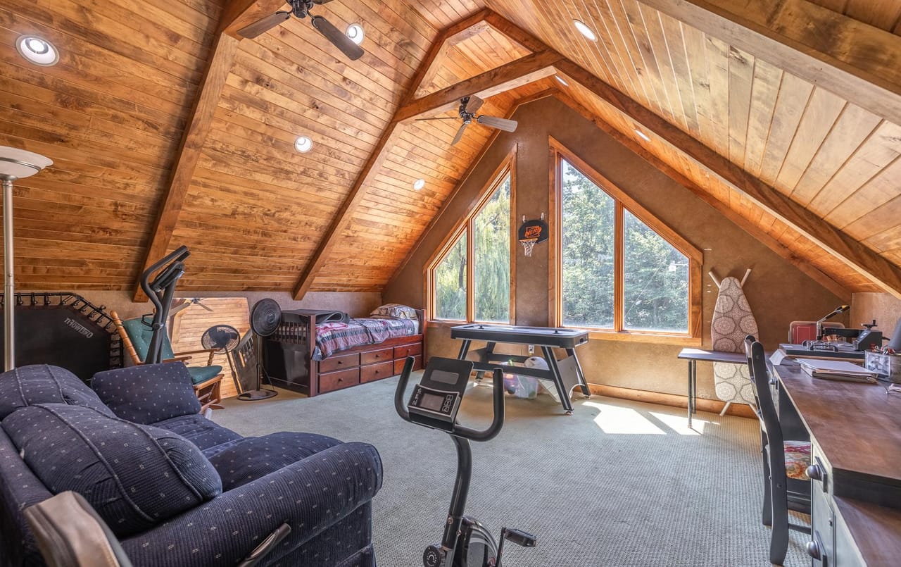 Listing Image 80