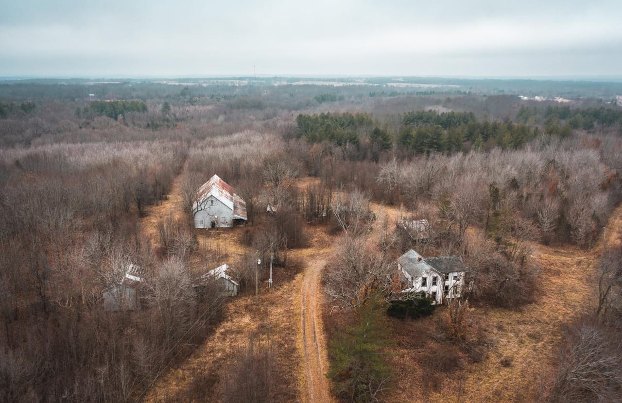 Listing Image 4