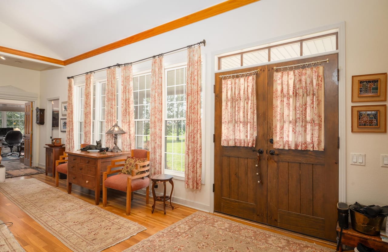 Listing Image 18