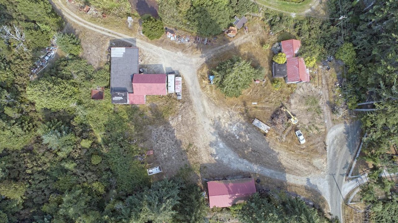 Listing Image 4