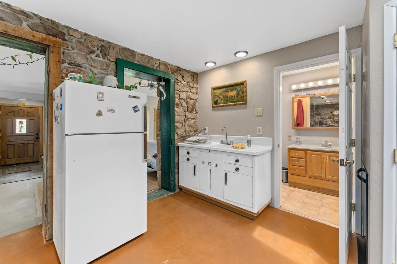 Listing Image 51